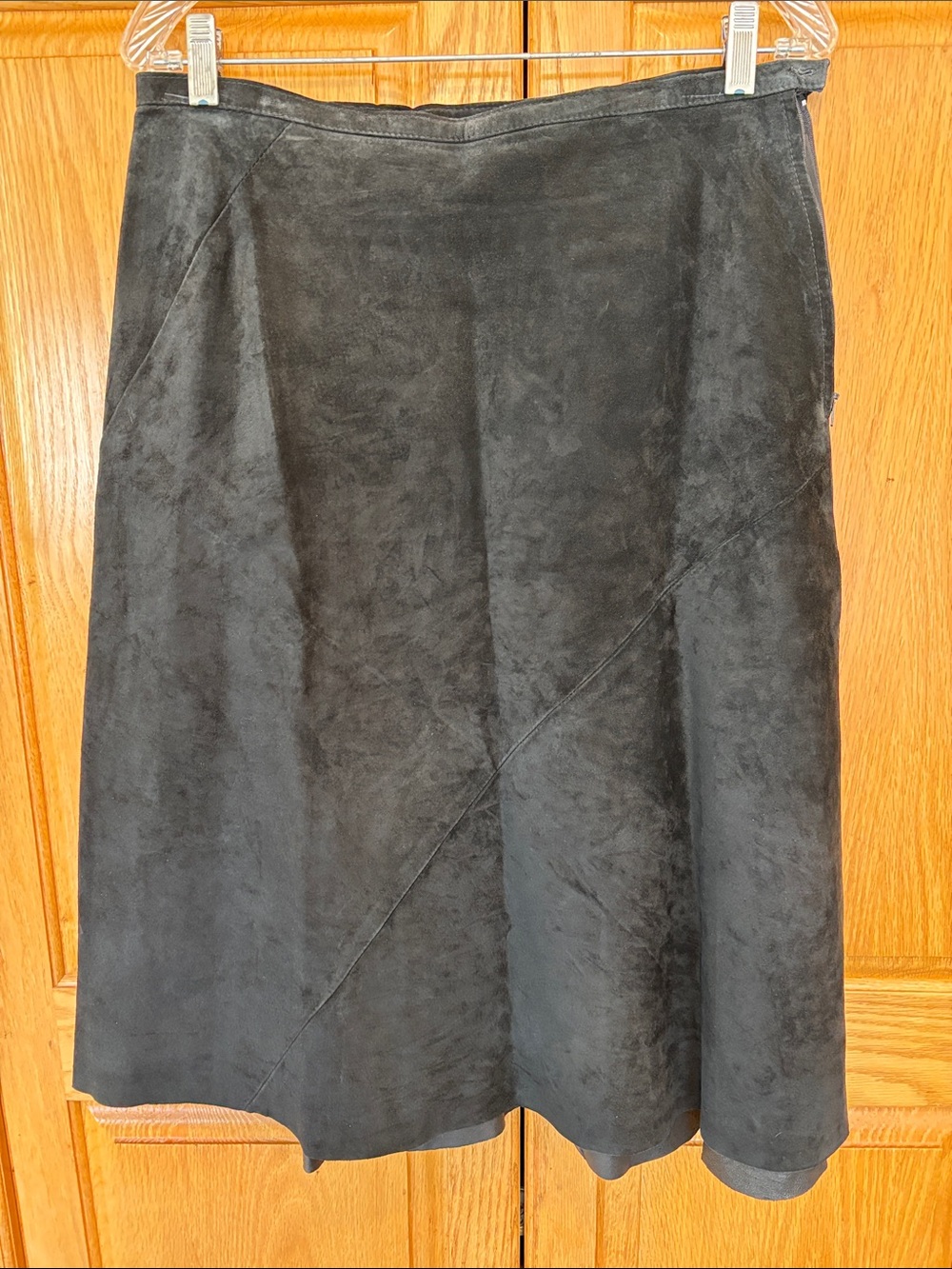 Black A-line suede skirt size 12 Danier brand